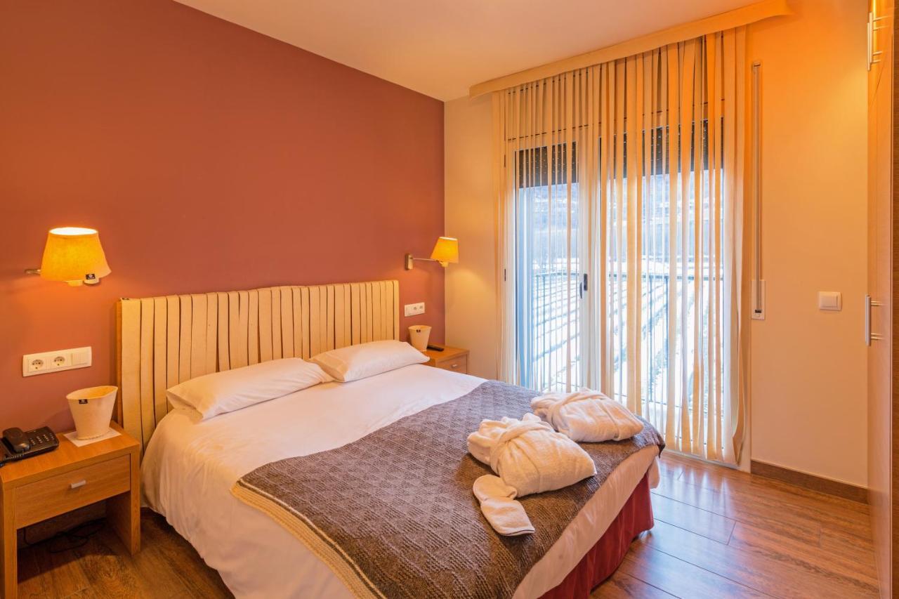Aparthotel Trainera 에스테리 다네우 외부 사진